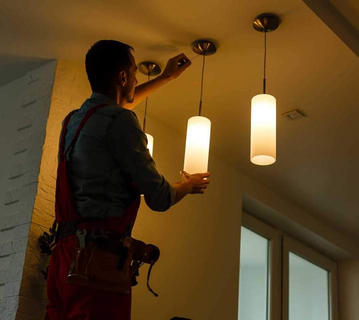Travaux d'installation électrique près de La Tour-du-Pin