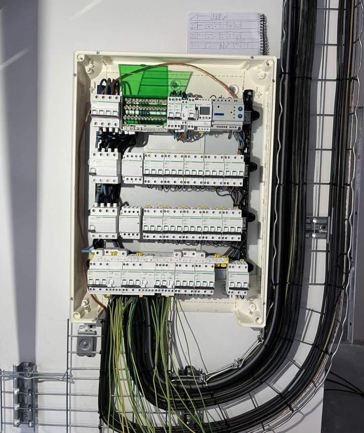 Installation électrique près de La Tour-du-Pin