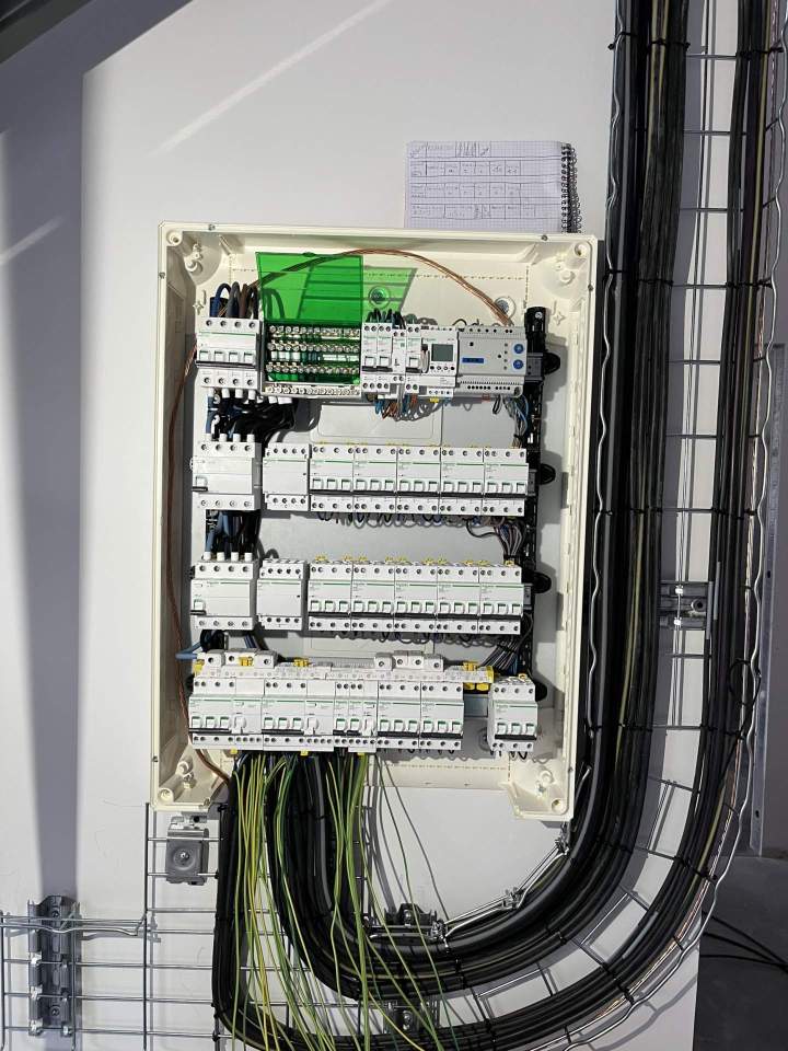 Artisan électricien près de La Tour-du-Pin